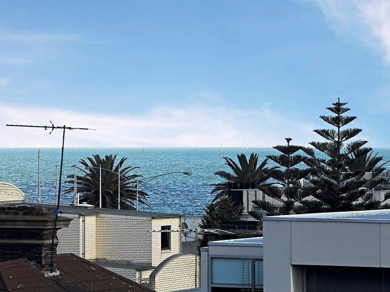 406C/166 Rouse Street, Port Melbourne VIC 3207