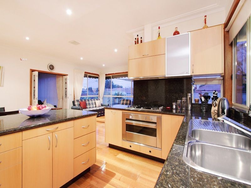 8 Mayswood Court, Moorabbin VIC 3189