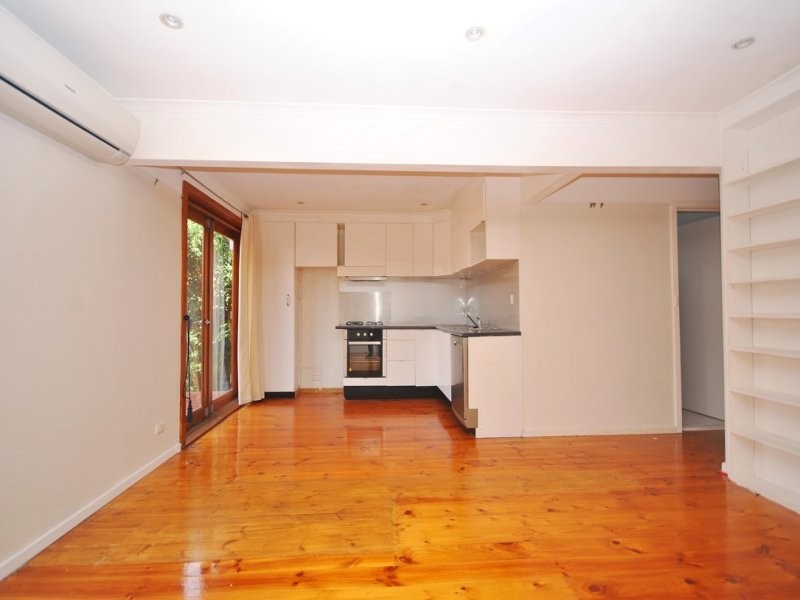 3/68 Carlisle Street, St Kilda VIC 3182