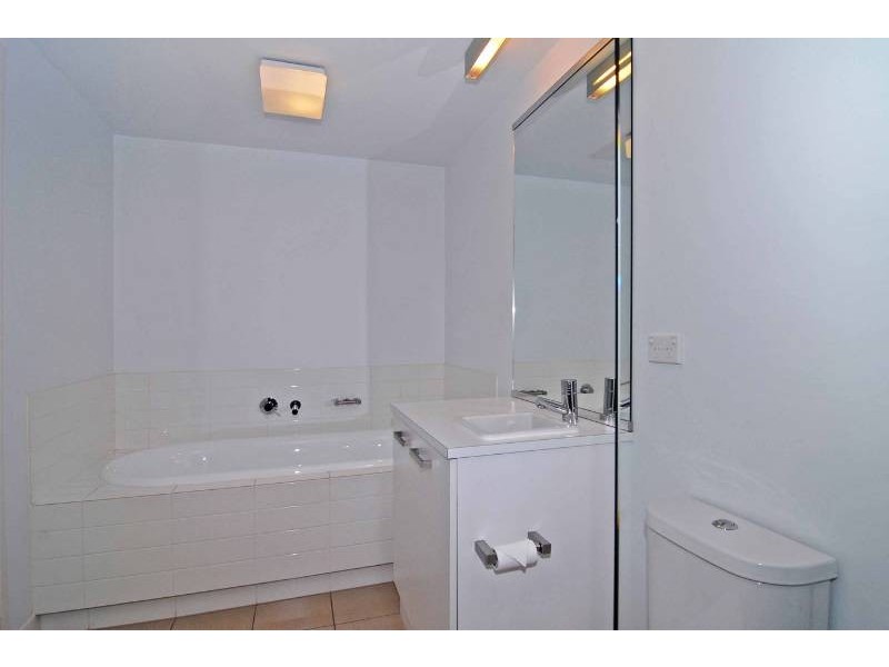 101/159 Beach Street, Port Melbourne VIC 3207