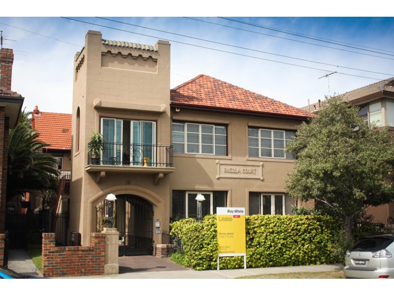 3/19 Marine Parade, St Kilda VIC 3182