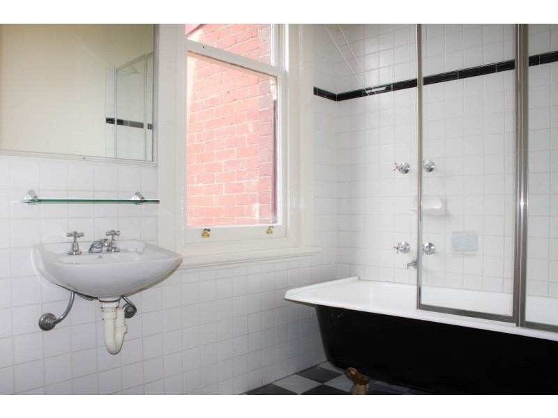 3/19 Marine Parade, St Kilda VIC 3182