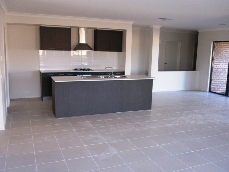 133 Featherbrook Drive, Point Cook VIC 3030