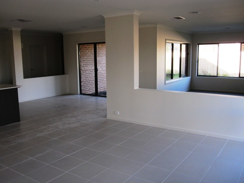133 Featherbrook Drive, Point Cook VIC 3030