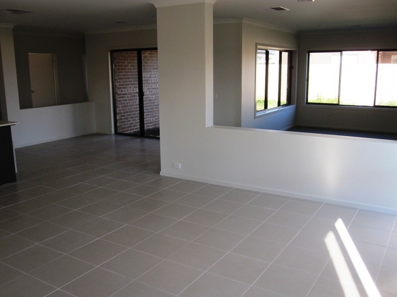 133 Featherbrook Drive, Point Cook VIC 3030