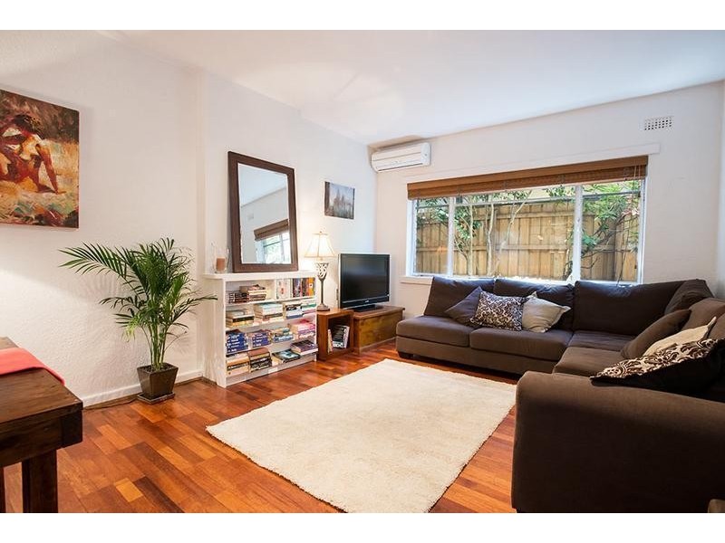 3/11 Burnett Street, St Kilda VIC 3182
