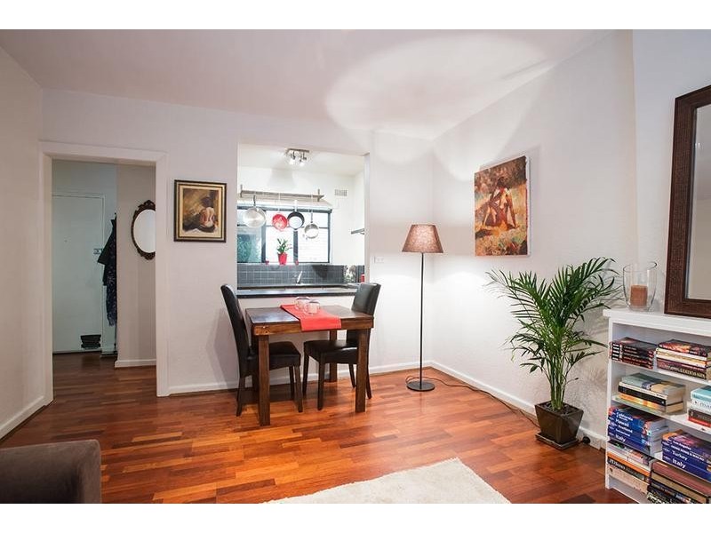 3/11 Burnett Street, St Kilda VIC 3182