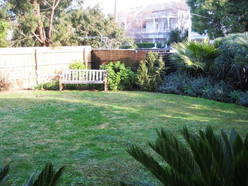 3/11 Burnett Street, St Kilda VIC 3182