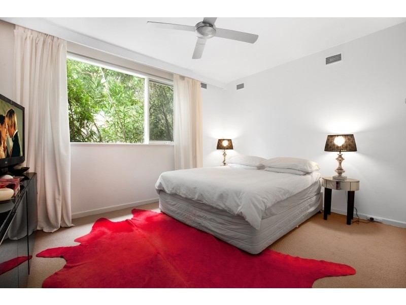 2/22A Kooyong Road, Caulfield North VIC 3161