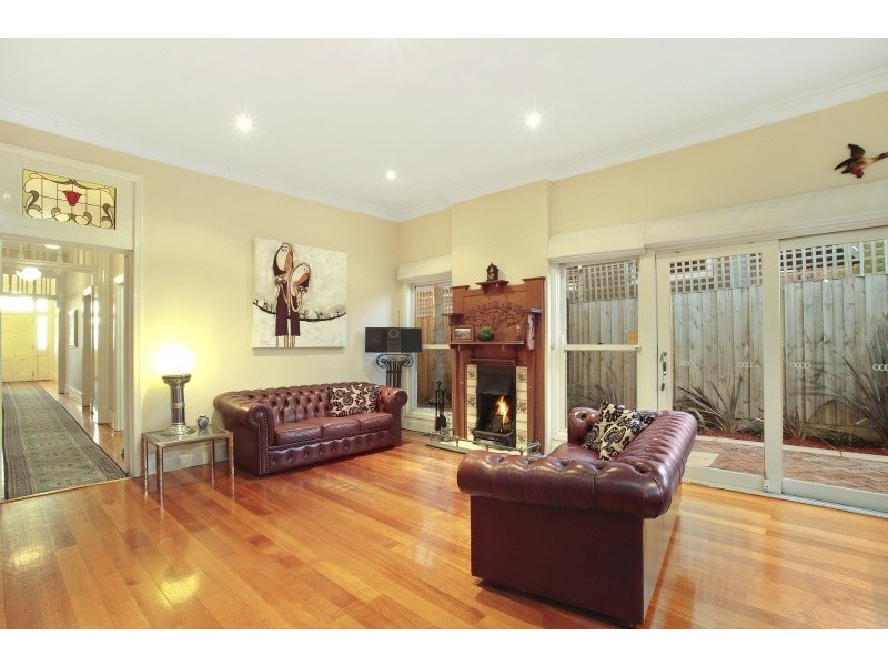 32 Marine Parade, St Kilda VIC 3182
