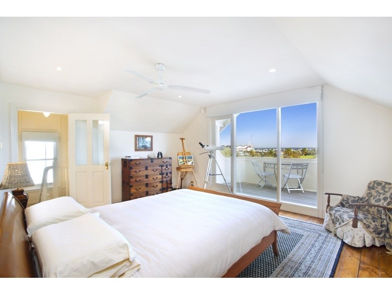 32 Marine Parade, St Kilda VIC 3182