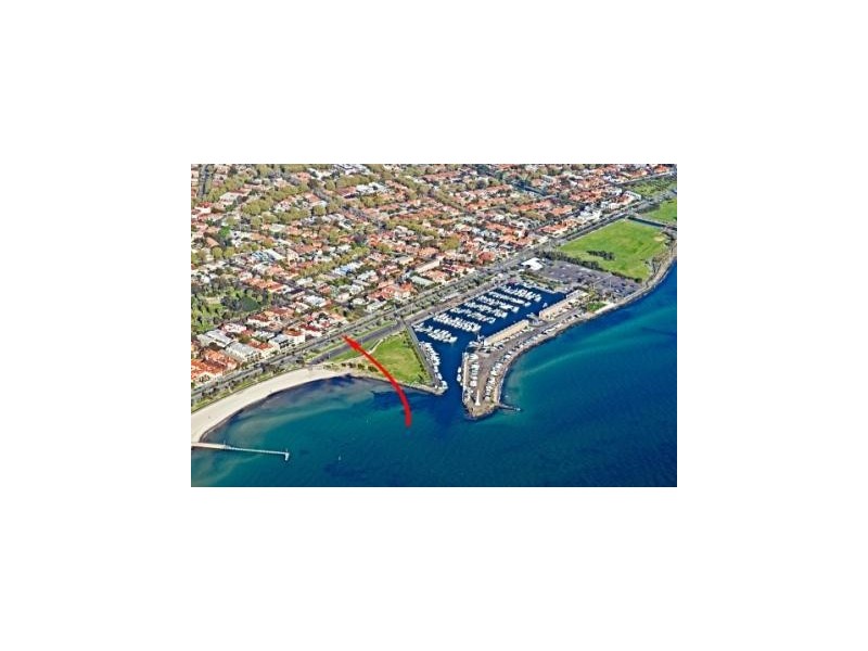32 Marine Parade, St Kilda VIC 3182