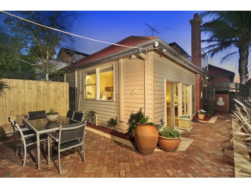 32 Marine Parade, St Kilda VIC 3182