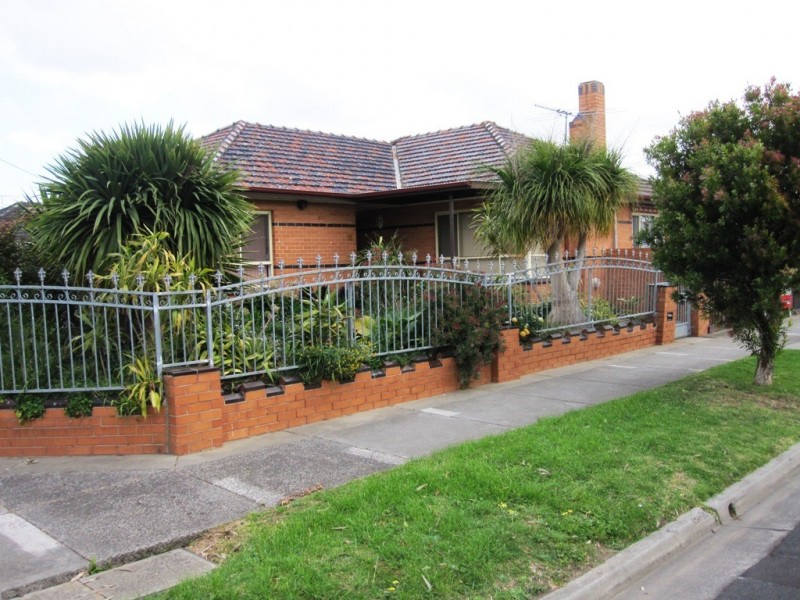 21 Angus Street, Hadfield VIC 3046