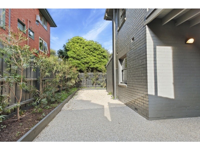 8/176 Barkly Street, St Kilda VIC 3182