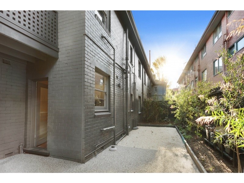 8/176 Barkly Street, St Kilda VIC 3182