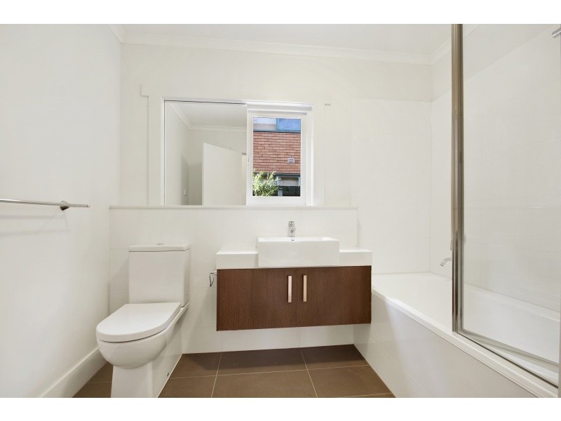 8/176 Barkly Street, St Kilda VIC 3182