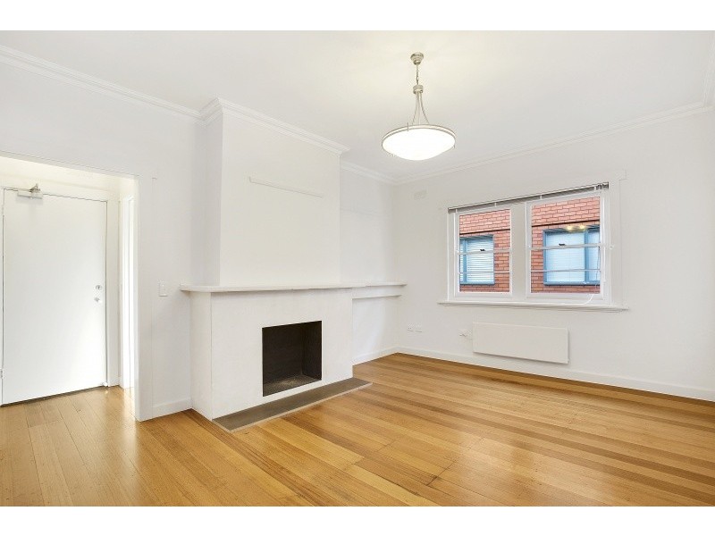8/176 Barkly Street, St Kilda VIC 3182