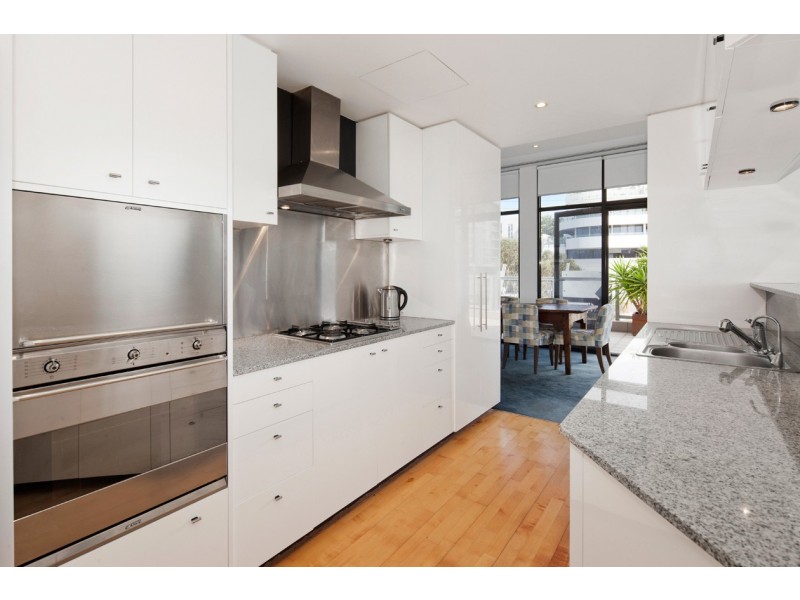 4/156 Bay Street, Port Melbourne VIC 3207