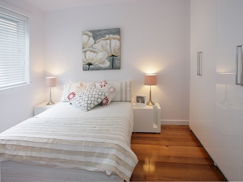 2/37 Ruskin Street, Elwood VIC 3184