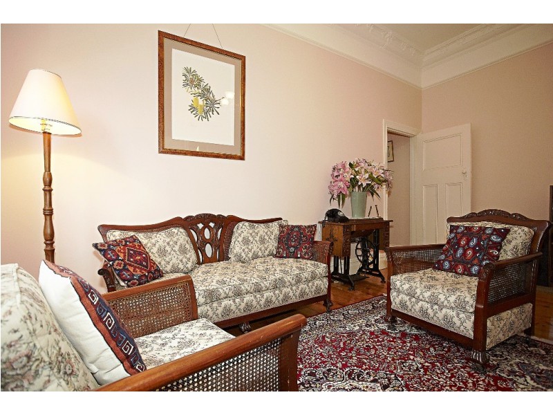 10 Ruskin St, Elwood VIC 3184