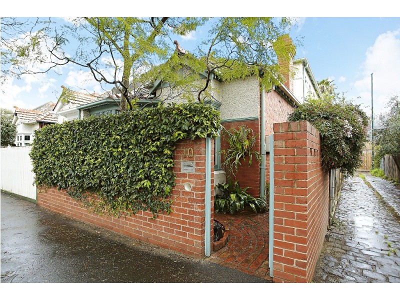 10 Ruskin St, Elwood VIC 3184