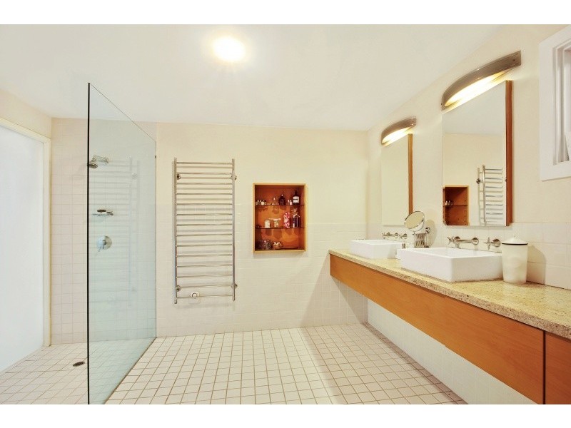 32 Marine Parade, St Kilda VIC 3182