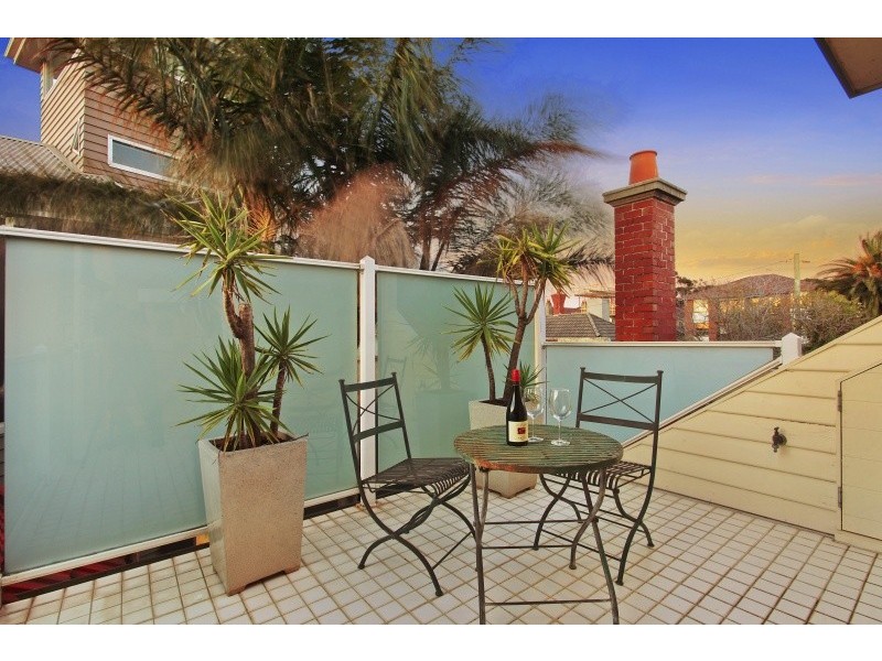 32 Marine Parade, St Kilda VIC 3182