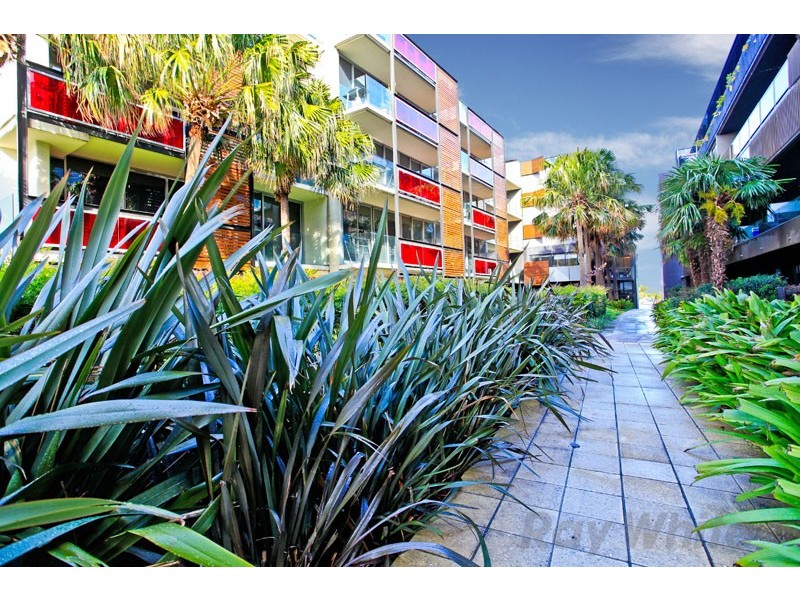 402/25  Pickles Street, Port Melbourne VIC 3207