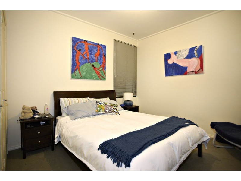 9/135 Fitzroy Street, St Kilda VIC 3182