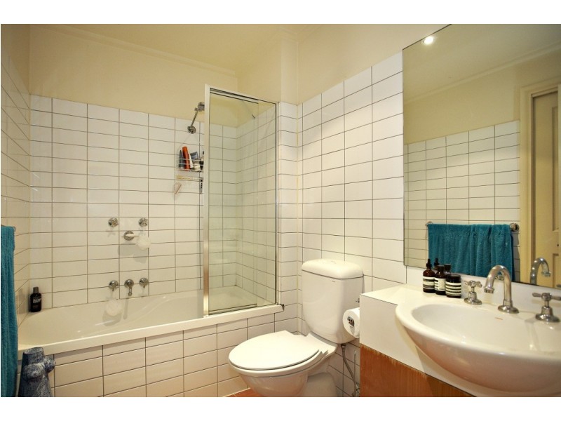 9/135 Fitzroy Street, St Kilda VIC 3182