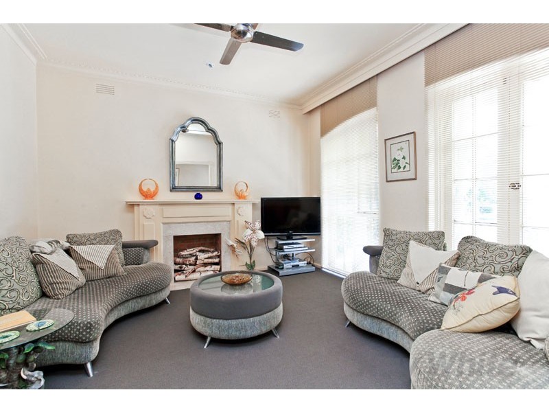 7 Hopetoun Road, Toorak VIC 3142