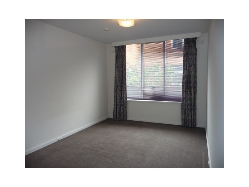 11/301 Dandenong Road, Prahran VIC 3181