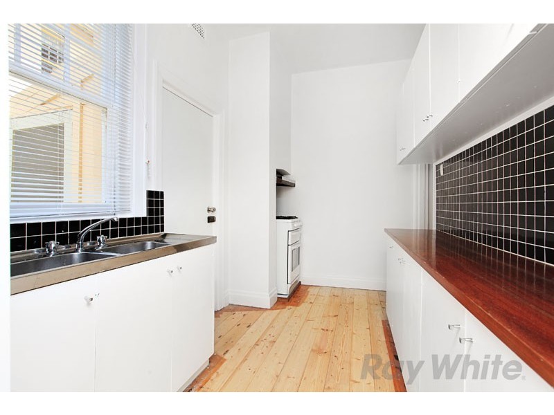 2/67 Marine Parade, Elwood VIC 3184