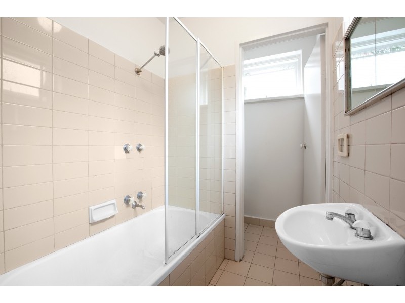 3/23 Acland Street, St Kilda VIC 3182