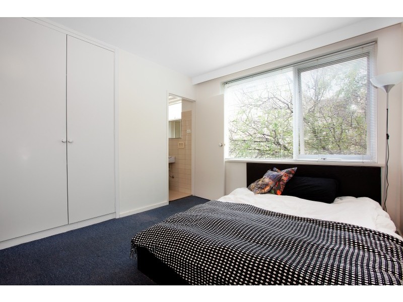 3/23 Acland Street, St Kilda VIC 3182