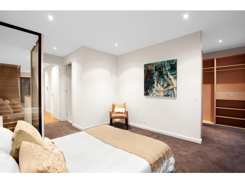 5 Barkly Avenue, Port Melbourne VIC 3207