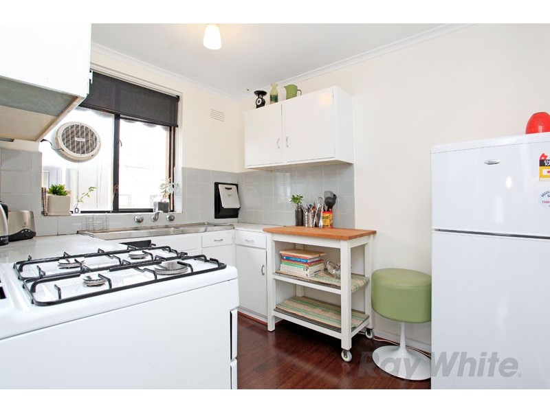 9/81 Grey Street, St Kilda VIC 3182