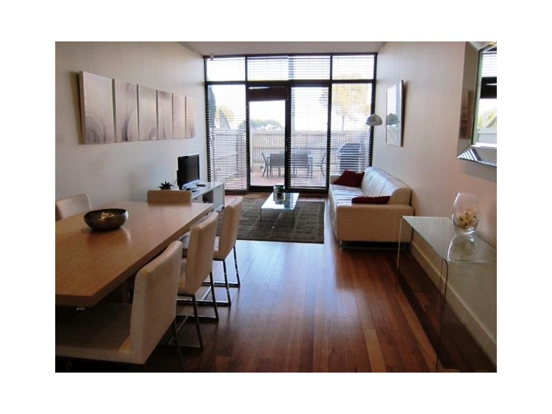 2/15 Marine Parade, St Kilda VIC 3182