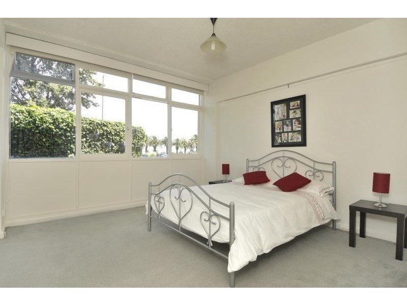 1/349 Beaconsfield Parade, St Kilda VIC 3182