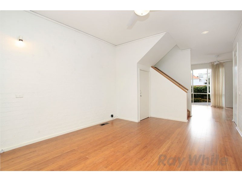 1B Wordsworth Street, St Kilda VIC 3182