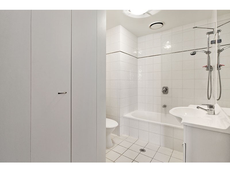 708/38 Bank Street, South Melbourne VIC 3205