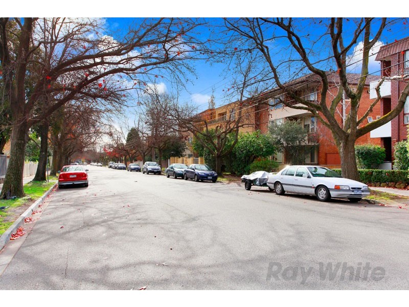 4/9 Denbigh Road, Armadale VIC 3143