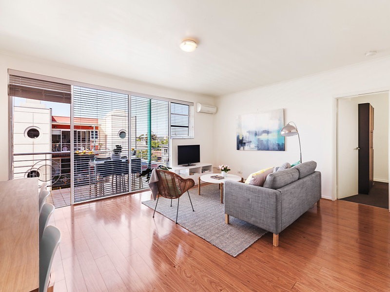 42/18-20 The Esplanade, St Kilda VIC 3182