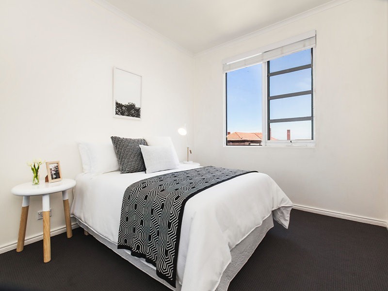 42/18-20 The Esplanade, St Kilda VIC 3182