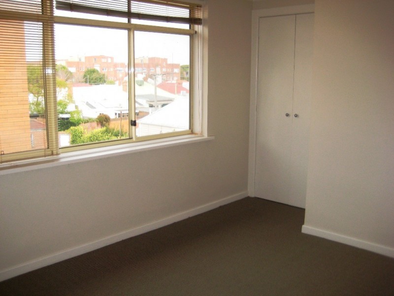 9/16 Westbury Grove, St Kilda East VIC 3183