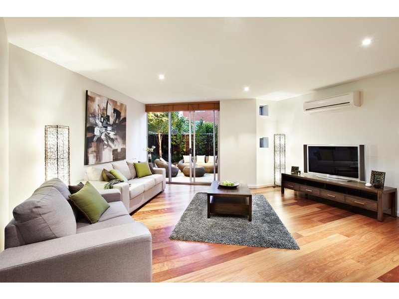 3 3-5 Daley Street, Elwood VIC 3184