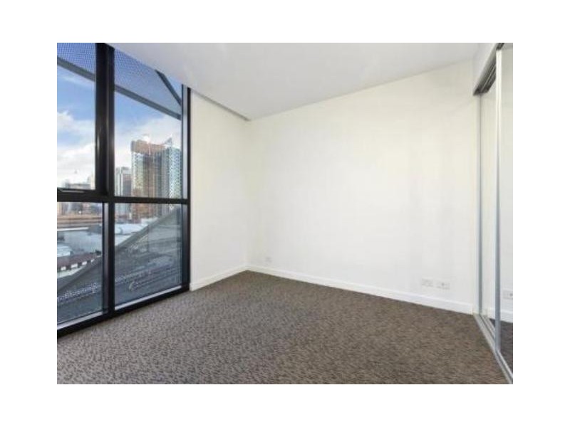 1005/673 La Trobe Street, Docklands VIC 3008
