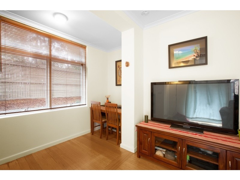 1/48 Dalgety Street, St Kilda VIC 3182