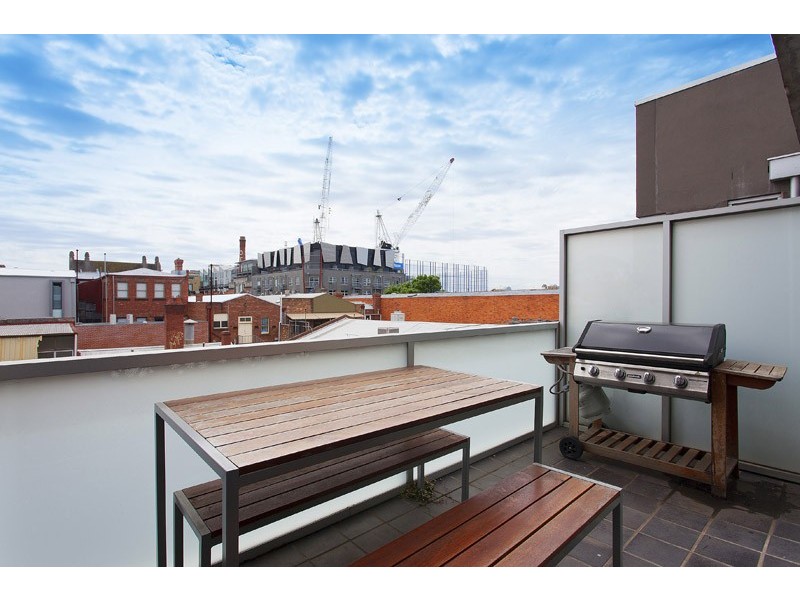 16/4 Victoria Street, Windsor VIC 3181